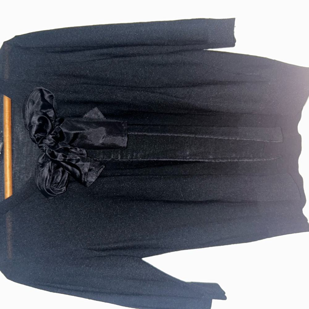 Chic Black Cardigan with Bow Accent